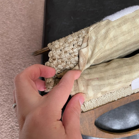 Woven Boho Wooden Handle Handbag - Picture 6 of 9